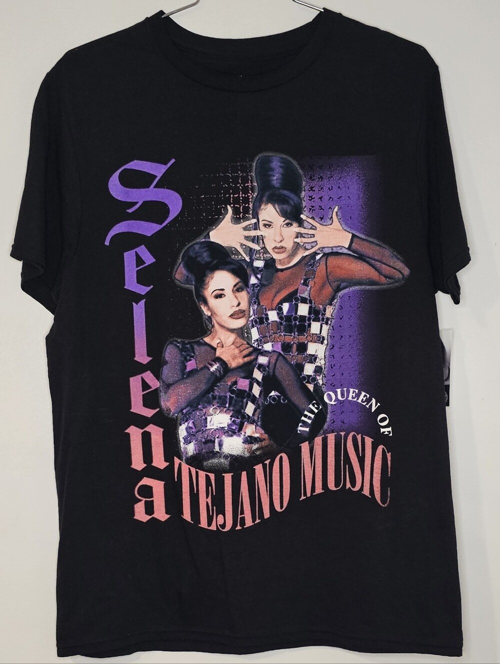 Selena "Queen Of Tejano" Tribute NWT Black, Purpleand Pink Graphic Tribute Tee